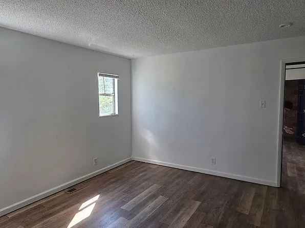 9414 Miriam Ave, Saint Louis, MO 63114