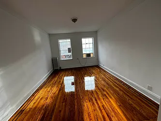 Rented by Salon Realty Corp