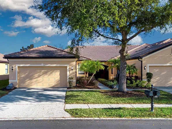 317 Seneca Falls Dr, Apollo Beach, FL 33572