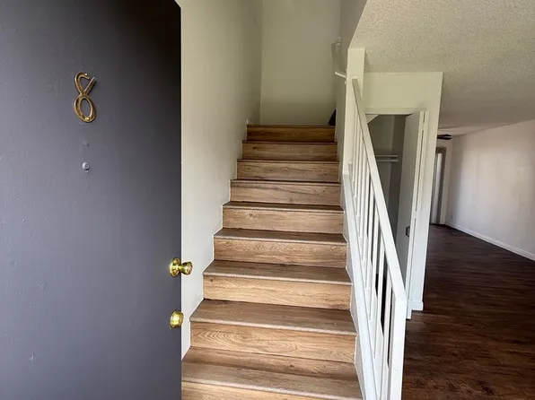 20810 Arline Ave APT 8, Lakewood, CA 90715