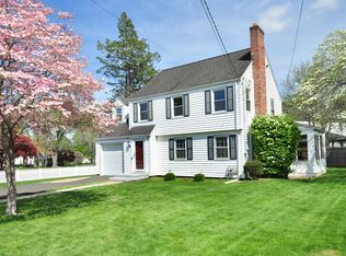 30 Bonny View Rd, West Hartford, CT 06107