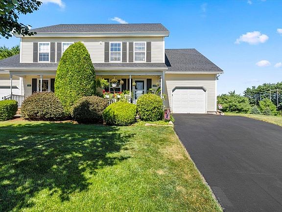 3rd image of 156 Catkin Drive