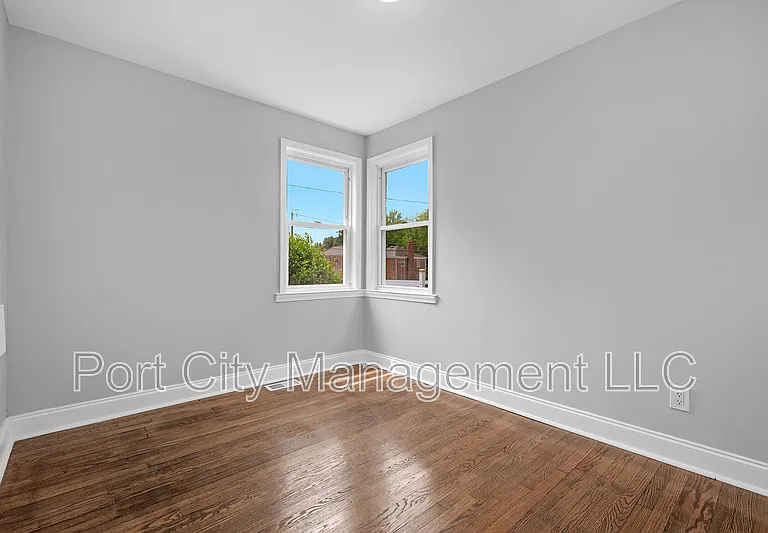 4902 Gilray Dr — Photo 18
