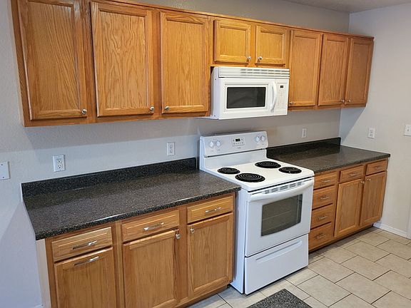 3rd image of 1817 Martin Luther King Blvd APT A