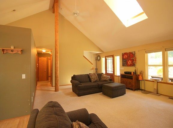 4th image of 4717 Cable St