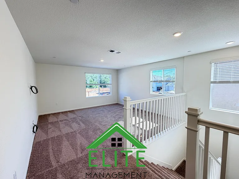 3568 Misty Lake Dr — Photo 8