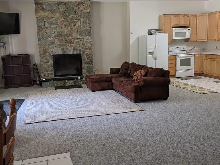7517 Hawkins Creamery Rd — Photo 1