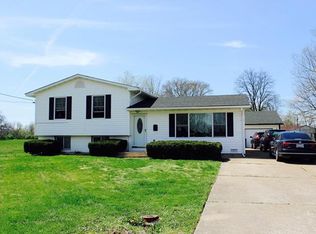 715 S 2nd St, Pacific, MO 63069
