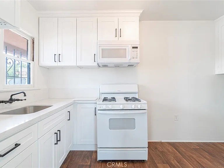 705 W 14th St #715 — Photo 6
