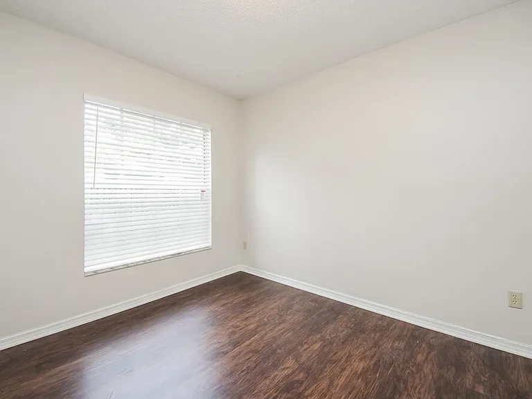711 White River Dr — Photo 11