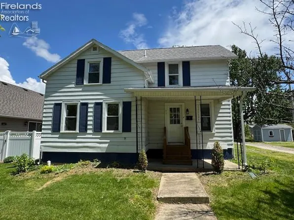 413 Adams St, Pt Clinton, OH 43452