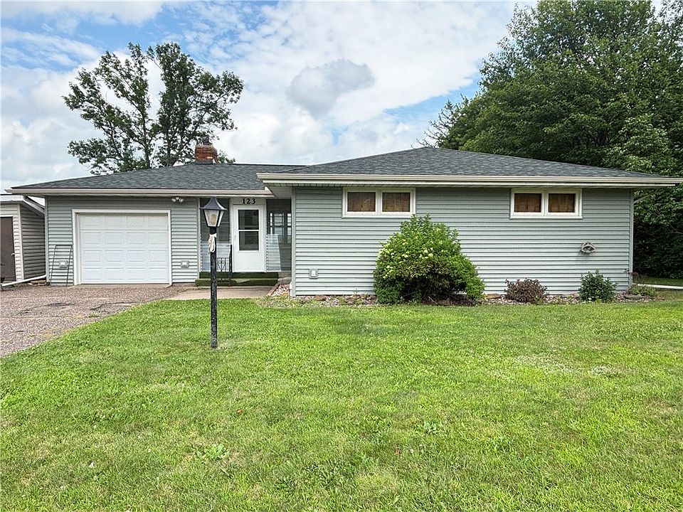 1st image of 123 Hilltop Drive