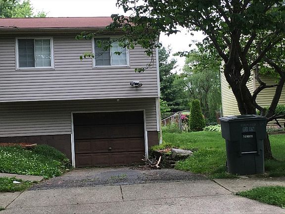 3rd image of 6690 Deepwood Ct