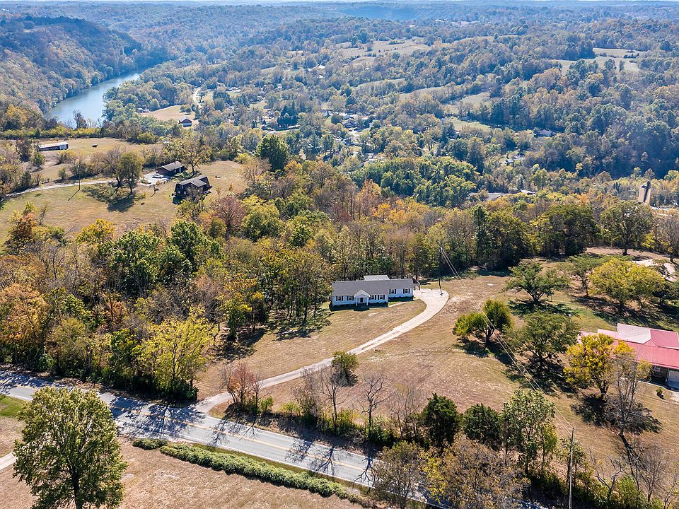 6475 Tyrone Pike, Versailles, KY 40383 Zillow