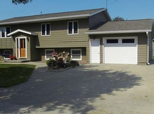 131 Main St, Dike, IA 50624