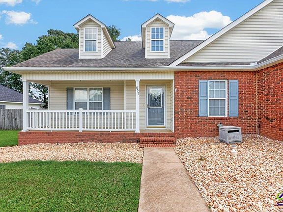 3rd image of 609 Sark Dr