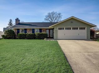 2190 Candleberry Ln, Aurora, IL 60506