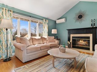 4 Hillcrest Rd, Danvers, MA 01923