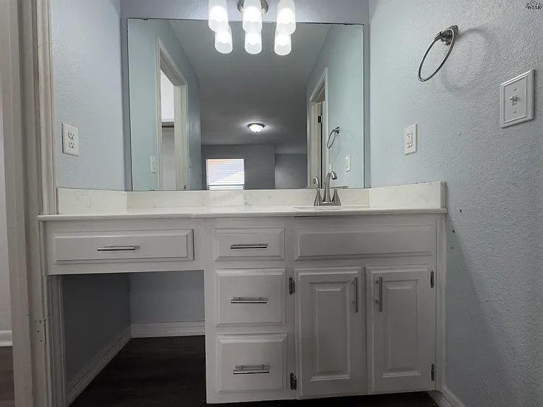 1 Surrey Cir — Photo 15