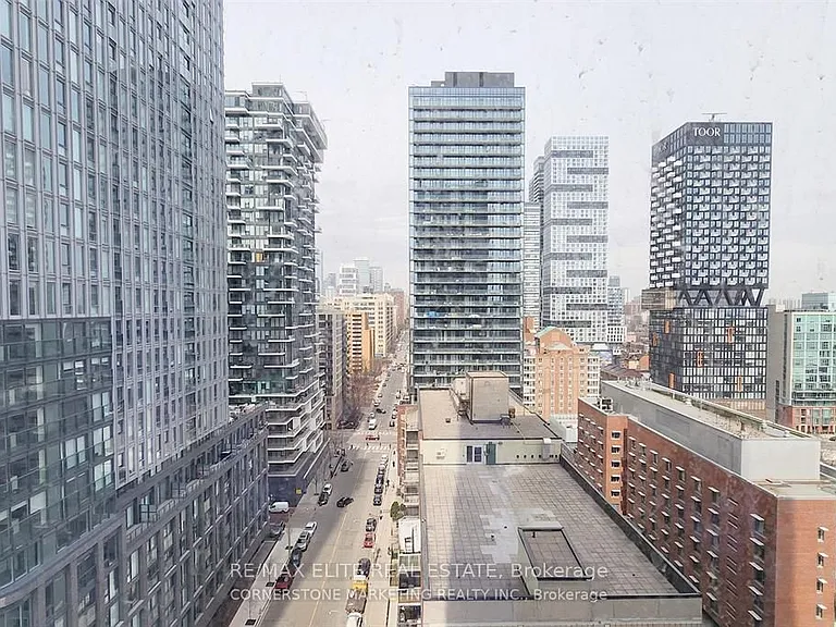 100 Queen St E #1815 — Photo 14