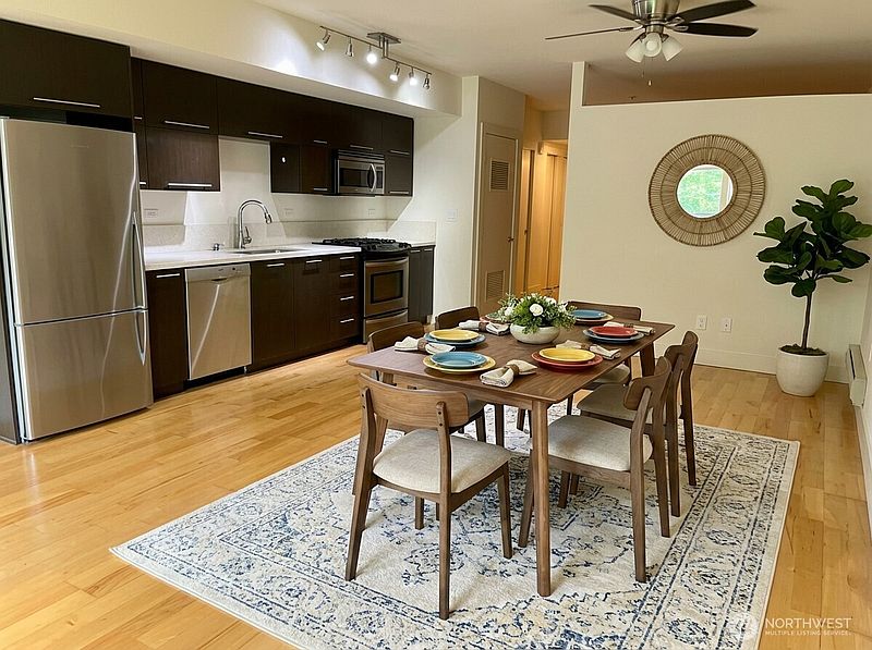 3rd image of 2911 2nd Avenue #324