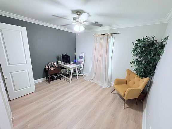4th image of 1039 Lillian Michel Dr