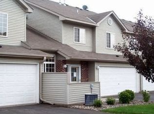 2414 Oakridge Cir, Hudson, WI 54016