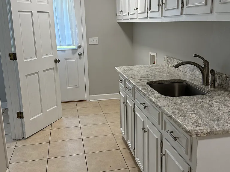 2305 Clematis Trl — Photo 3