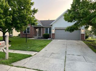 1120 Barrington Dr, Greenwood, IN 46143