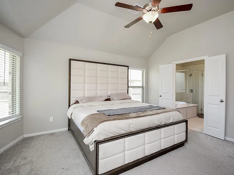 17007 Shine Bright Ct — Photo 32