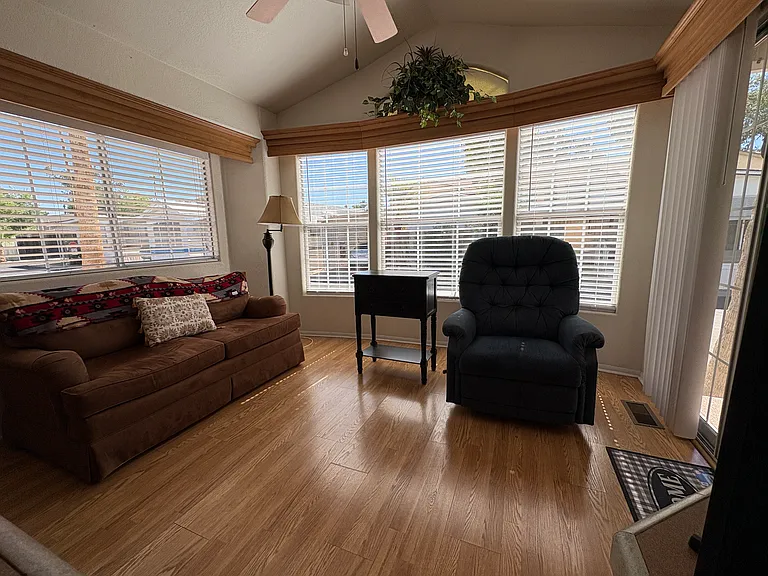 4220 E Main St #F46 — Photo 7