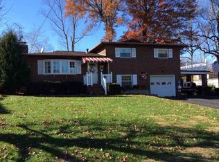 3 Lee St, Huntington, WV 25705