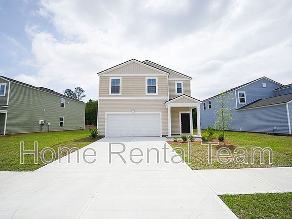 3rd image of 154 Bottlebrush Dr