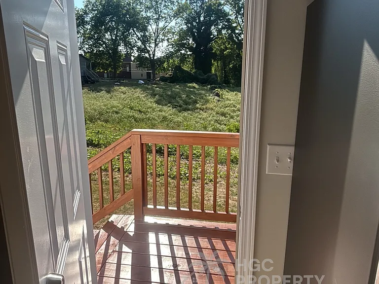 334 Church St — Photo 15