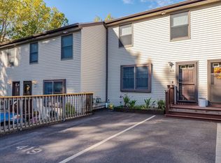419 Ledgeview Dr, Rochester, NH 03839