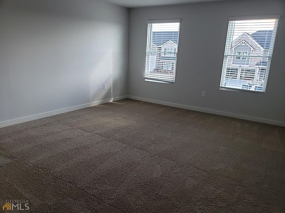 3rd image of 214 Overlook Dr