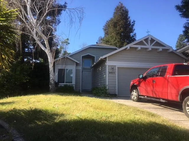2651 Trafalgar Cir photo 1