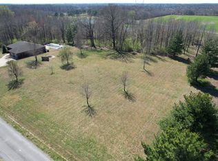 3071 Lakeview Dr, Metropolis, IL 62960