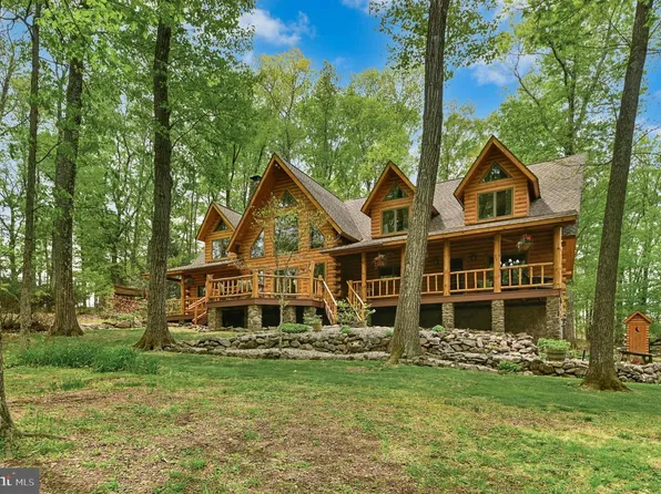 294 Nockamixon Rd, Kintnersville, PA 18930
