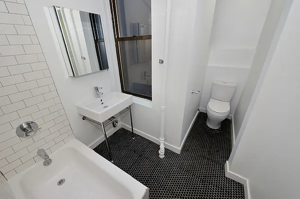 Rented by Aether Property Group | media 15