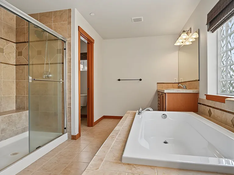 1874 Miller Dr — Photo 29