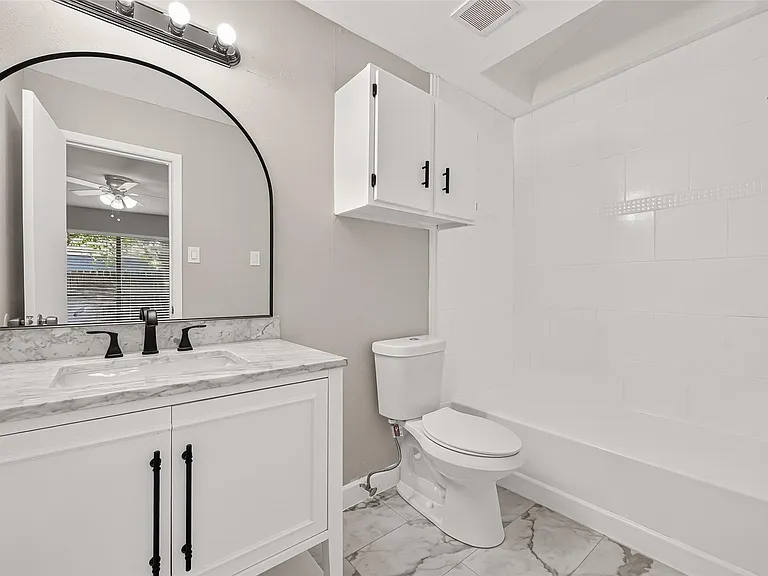 11202 Bandlon Dr — Photo 19