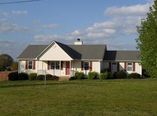 1805 Rover Zetella Rd, Williamson, GA 30292