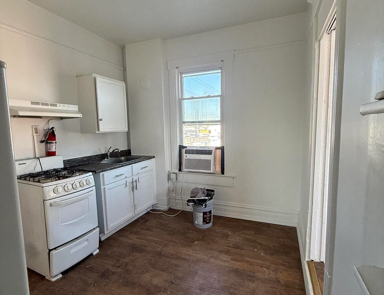 1 bed, 1.0 bath, 237 sqft, $675 — Photo 3