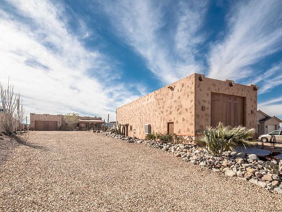 4th image of 2296 Huntington Dr