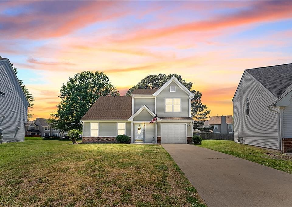 1st image of 61 Centre Port Cir