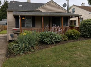 2220 Rowland Ave, Royal Oak, MI 48067