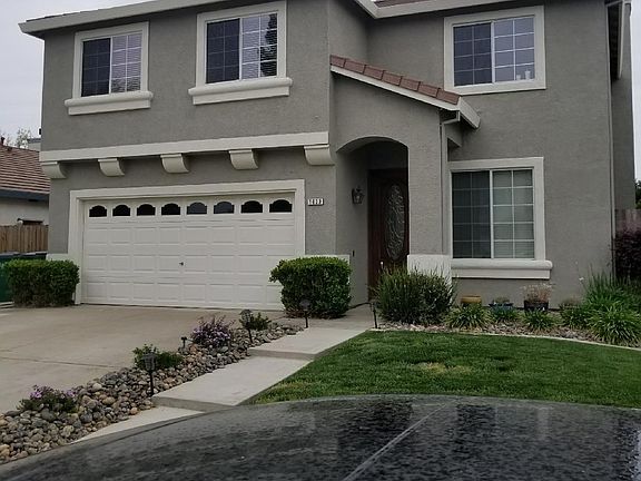 2nd image of 1633 Remington Way