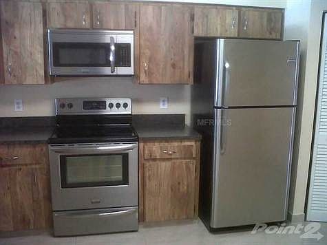 3rd image of 15806 Knollview Dr
