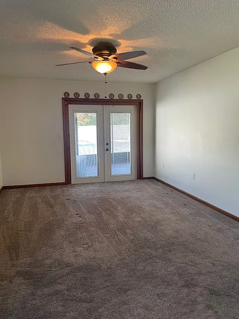 5 bed, 2889 sqft, $3,295 — Photo 3